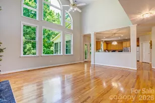 6015 Graburn's Ford Dr, Charlotte, NC 28269 - Photo 6