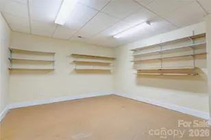 6015 Graburn's Ford Dr, Charlotte, NC 28269 - Photo 32