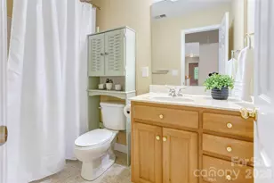 6015 Graburn's Ford Dr, Charlotte, NC 28269 - Photo 24