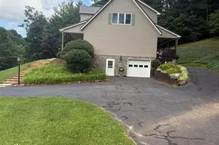 2997 Phillips Gap Rd, West Jefferson, NC 28694 - Photo 4