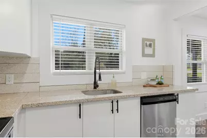 1642 Washington Avenue, Charlotte, NC 28216 - Photo 10