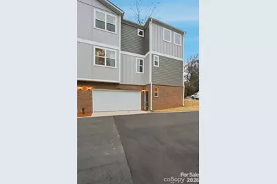 8927 Sharonbrook Drive, Charlotte, NC 28210 - Photo 2