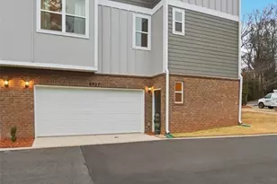 8927 Sharonbrook Dr, Charlotte, NC 28210 - Photo 2