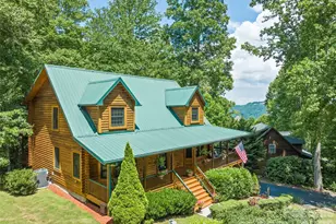 528 Brannon Forest Dr, Waynesville, NC 28785 - Photo 2