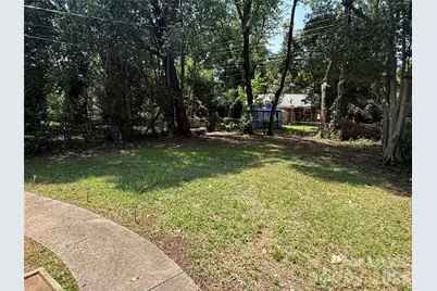 3721 Driftwood Drive, Charlotte, NC 28205 - Photo 14