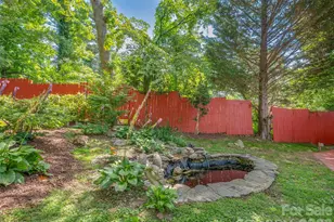 917 W Blue Ridge Rd, East Flat Rock, NC 28726 - Photo 32