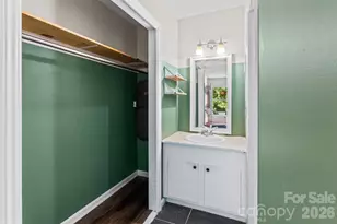 6100 Honeysuckle Ln, Charlotte, NC 28212 - Photo 22