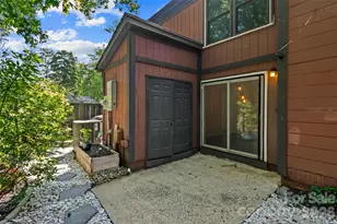 6100 Honeysuckle Ln, Charlotte, NC 28212 - Photo 34