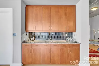 505 E 6th Street #701, Charlotte, NC 28202 - Photo 8