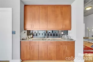 505 E 6th St, Charlotte, NC 28202 - Photo 8