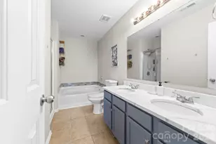 1525 Ladora Dr, Charlotte, NC 28262 - Photo 18