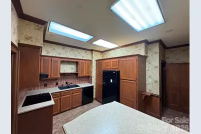 656 N Bridge Street, Elkin, NC 28621 - Photo 36