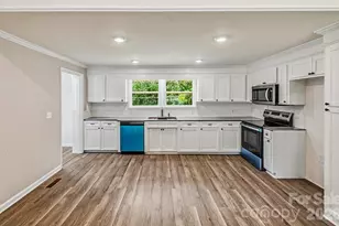 139 E Forest Dr, Union, SC 29379 - Photo 8