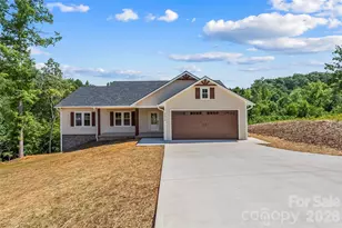 2456 Saratoga Run, Morganton, NC 28655 - Photo 2