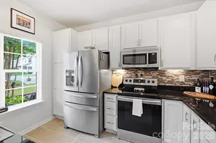 203 Tail Race Ln, Fort Mill, SC 29715 - Photo 6