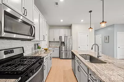 6702 Good News Drive, Charlotte, NC 28215 - Photo 4