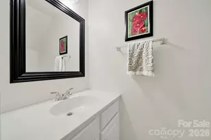 3030 Castleberry Ct, Charlotte, NC 28209 - Photo 4