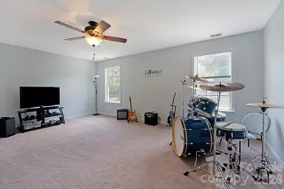11932 Fox Glen Road, Charlotte, NC 28269 - Photo 14