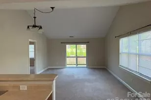 93 Foxden Dr, Fletcher, NC 28732 - Photo 2