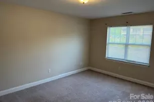 93 Foxden Dr, Fletcher, NC 28732 - Photo 4