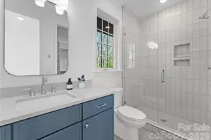 154 N Canterbury Rd, Charlotte, NC 28211 - Photo 38