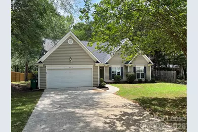 2919 Springs Drive, Charlotte, NC 28226 - Photo 2