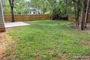 2919 Springs Dr, Charlotte, NC 28226 - Photo 14
