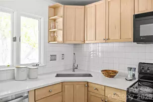 433 W 8th St, Charlotte, NC 28202 - Photo 2