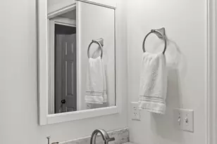 433 W 8th St, Charlotte, NC 28202 - Photo 24