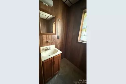 3858 Dover Street, Claremont, NC 28610 - Photo 20