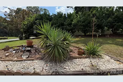 3858 Dover Street, Claremont, NC 28610 - Photo 26