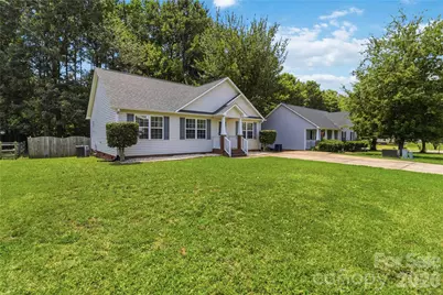 1134 Allison Bluff Trail, Rock Hill, SC 29732 - Photo 2