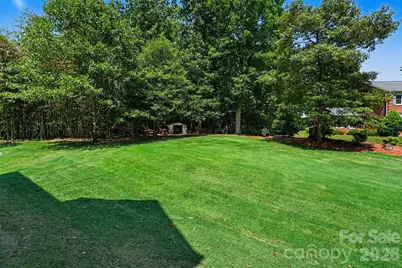 4858 Elmhurst Drive NE, Hickory, NC 28601 - Photo 28