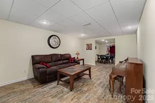 4858 Elmhurst Dr NE, Hickory, NC 28601 - Photo 20