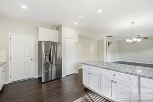 9237 Seamill Rd, Charlotte, NC 28278 - Photo 8