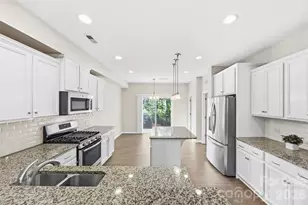 513 Dulaney Dr, Fort Mill, SC 29708 - Photo 8