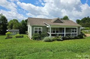 111 Bluebird Mdws Ct, Alexander, NC 28701 - Photo 2