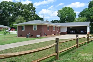 106 Freeman St, Rutherfordton, NC 28139 - Photo 2