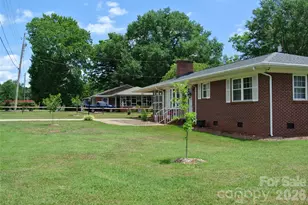 106 Freeman St, Rutherfordton, NC 28139 - Photo 4