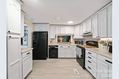 2 Lost Forest Drive, Candler, NC 28715 - Photo 8