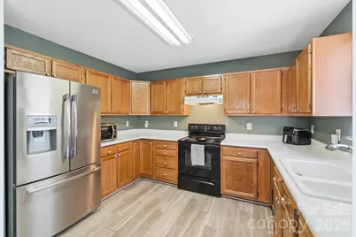 1001 Highland Woods Drive, Kannapolis, NC 28083 - Photo 12