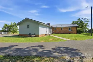 828 Ferry Rd, Forest City, NC 28043 - Photo 10