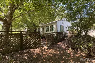 500 Brookside Dr, Shelby, NC 28150 - Photo 4