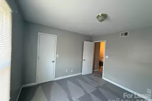 310 W Catawba Ave, Mount Holly, NC 28120 - Photo 6