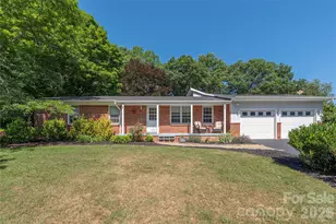 258 Camelot Dr, Clyde, NC 28721 - Photo 12