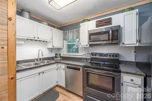 258 Camelot Dr, Clyde, NC 28721 - Photo 16