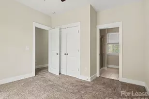 951 Warren Burgess Ln, Charlotte, NC 28205 - Photo 14