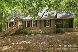 9475 Man O War Rd, Fort Mill, SC 29707 - Photo 2