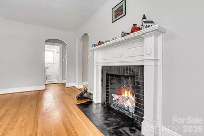 147 13th Avenue NW, Hickory, NC 28601 - Photo 18