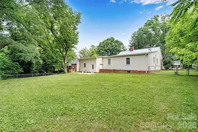 147 13th Avenue NW, Hickory, NC 28601 - Photo 36